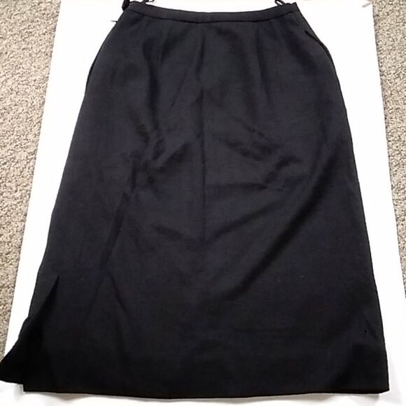 Harry Trolean Vintage Skirt - Picture 3 of 16